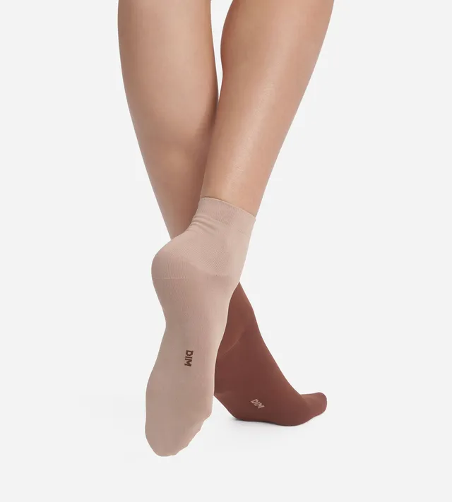 dim-lot-de-2-paires-de-chaussettes-femme-taupe-caf-skin image 1