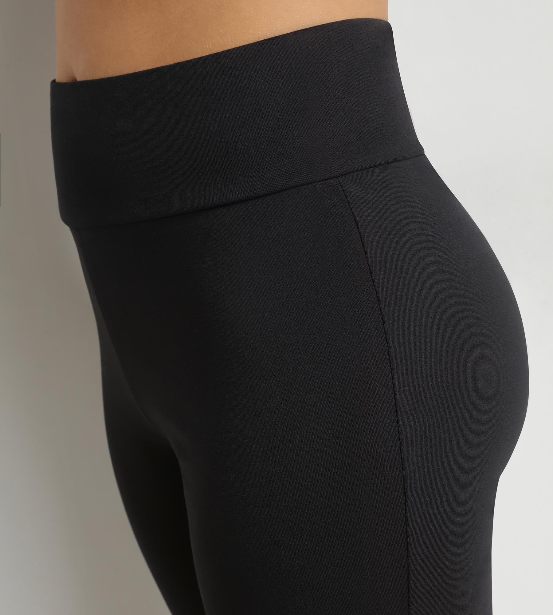 dim-comfywear-legging-court-femme-3-4-microfibre-noir image 6