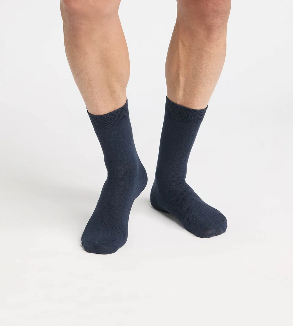 dim-coton-fancy-chaussettes-homme-navy-blue-logo image 1