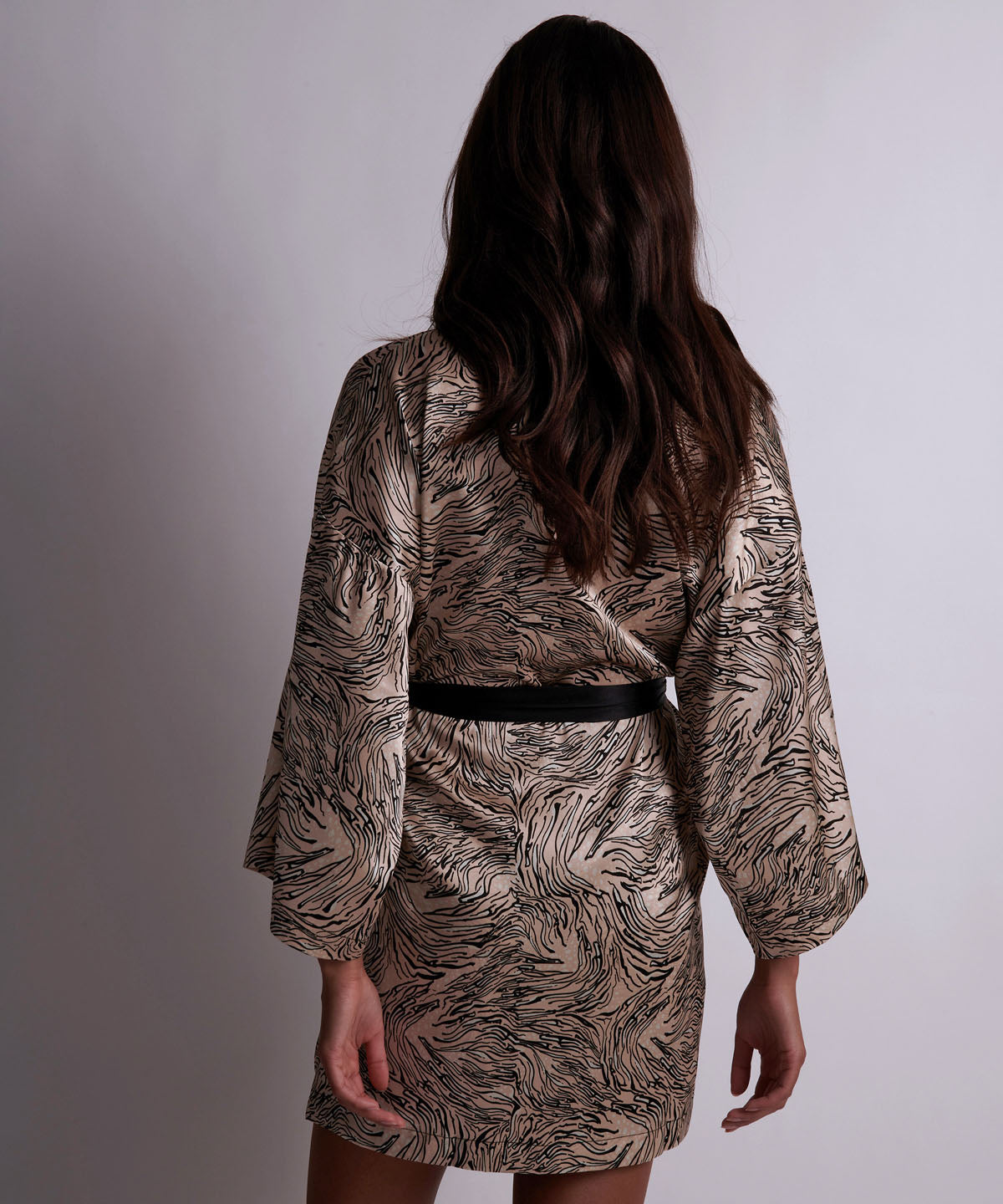 aubade-smocky-night-kimono-f-line-en-soie image 6