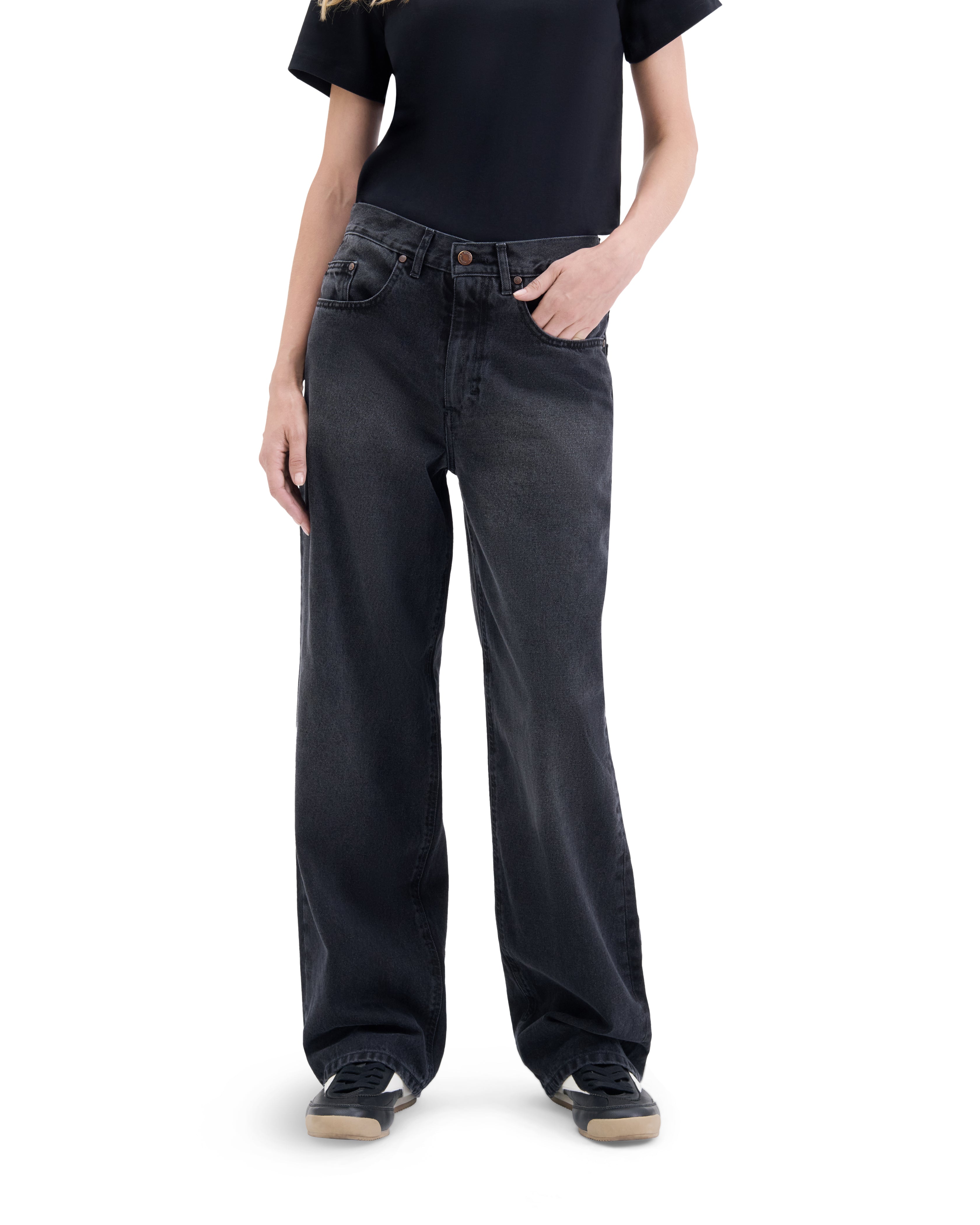 atelier-tuffery-gaspard-jean-femme-baggy-noir-d-lav image 4