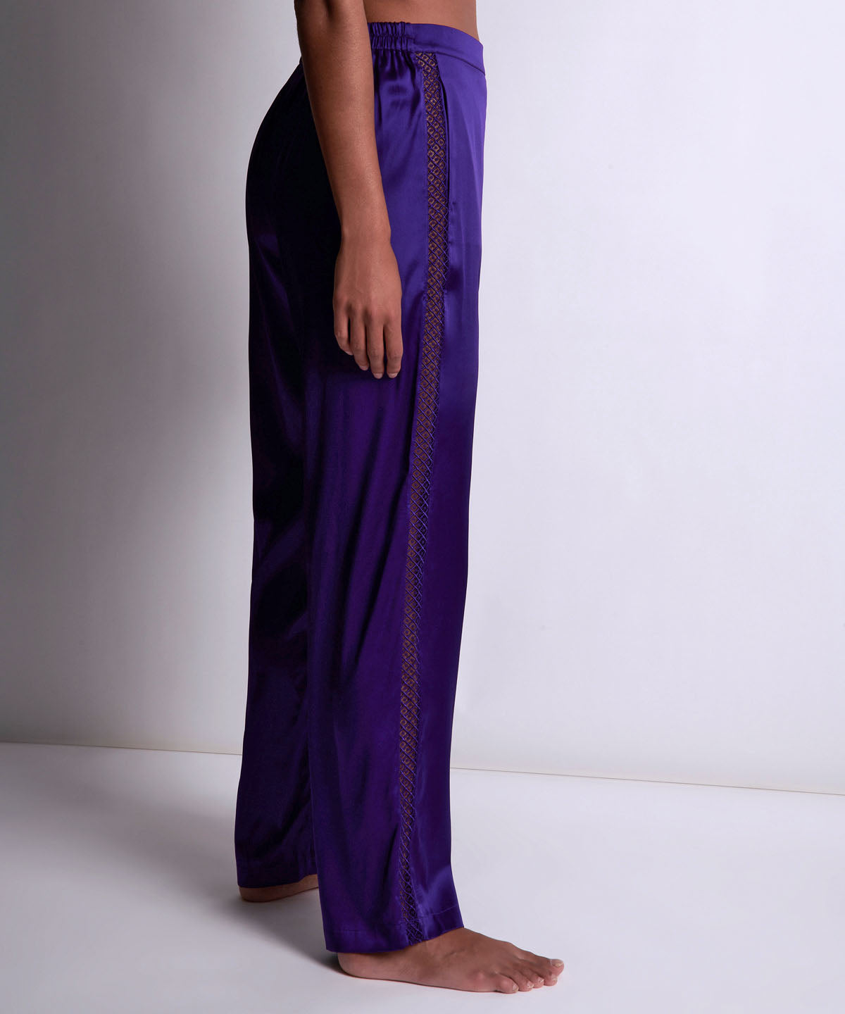 aubade-silk-desire-pantalon-ultraviolet-2 image 3