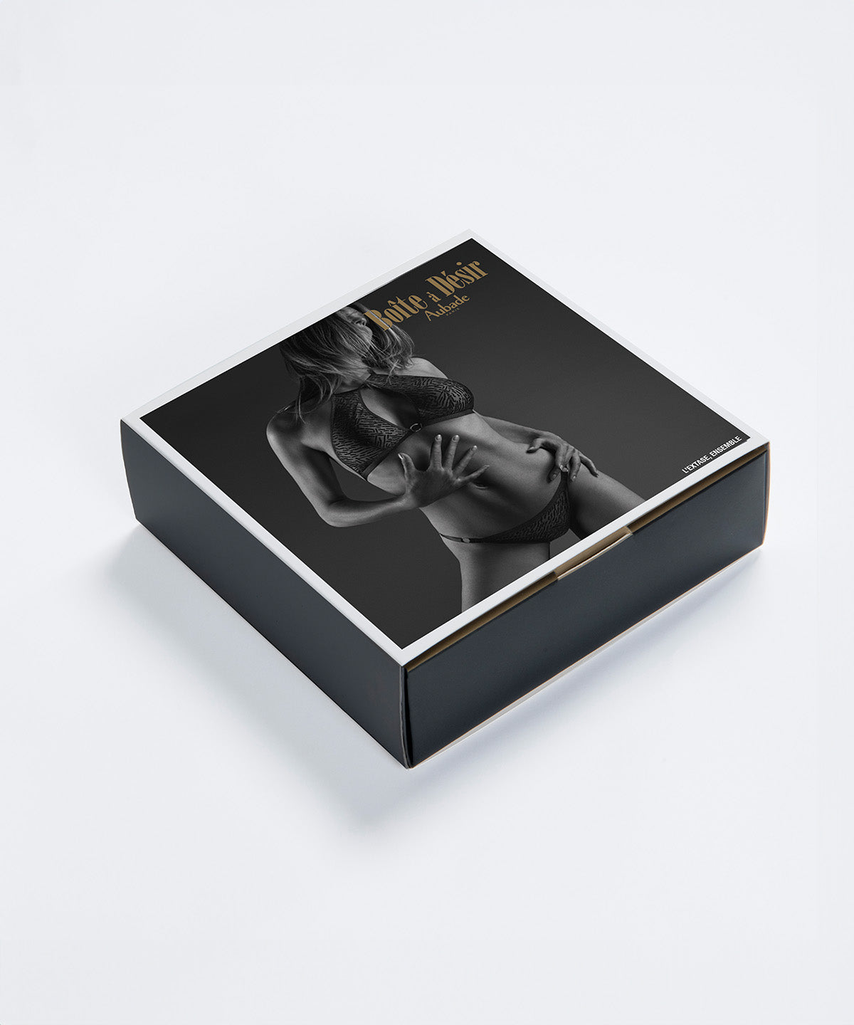 aubade-bo-te-d-sir-ensemble-bralette-culotte-noir image 4