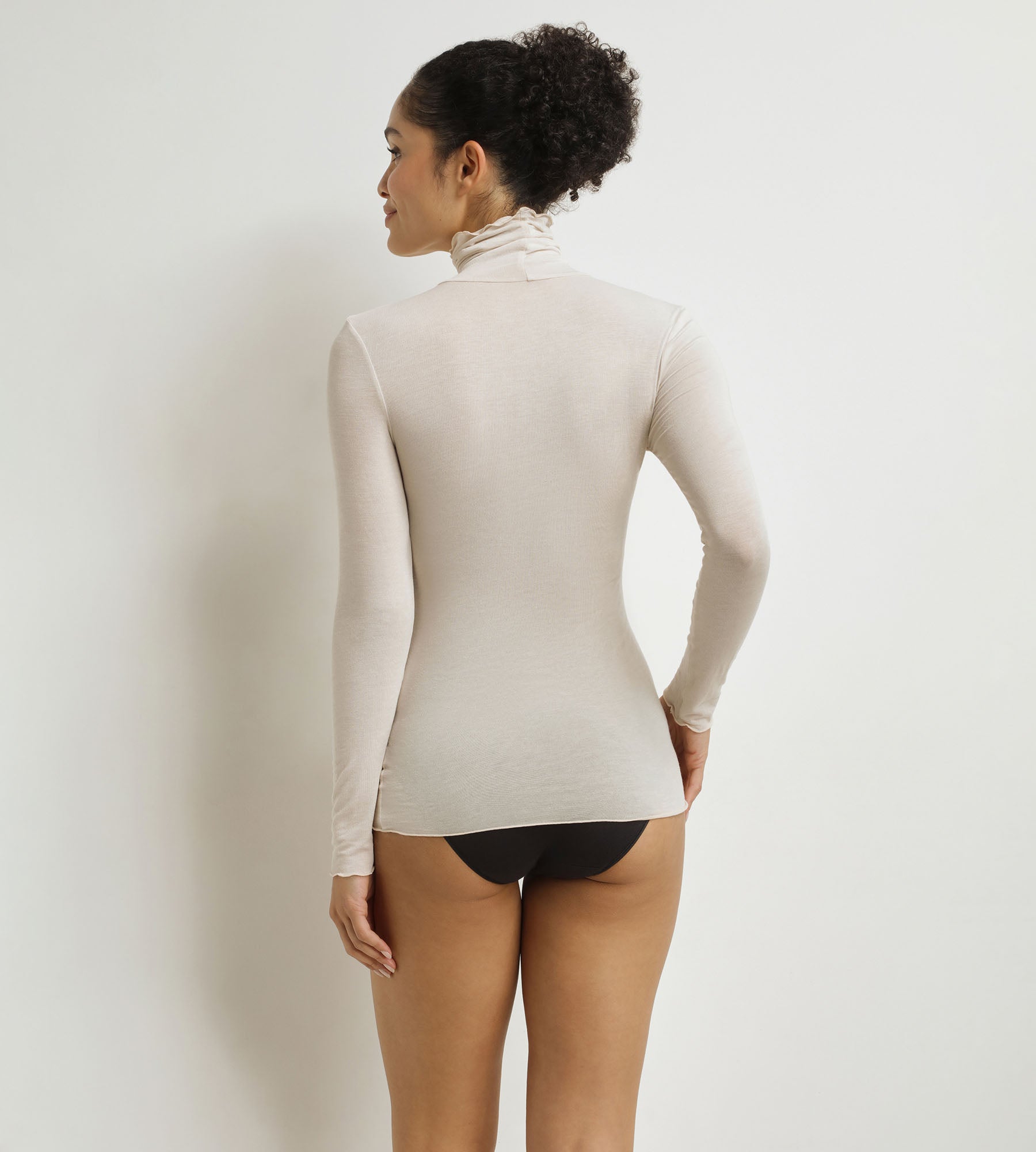 dim-t-shirt-femme-thermal-col-haut-dim-x-in-s-de-la-fressange-beige-lav image 4