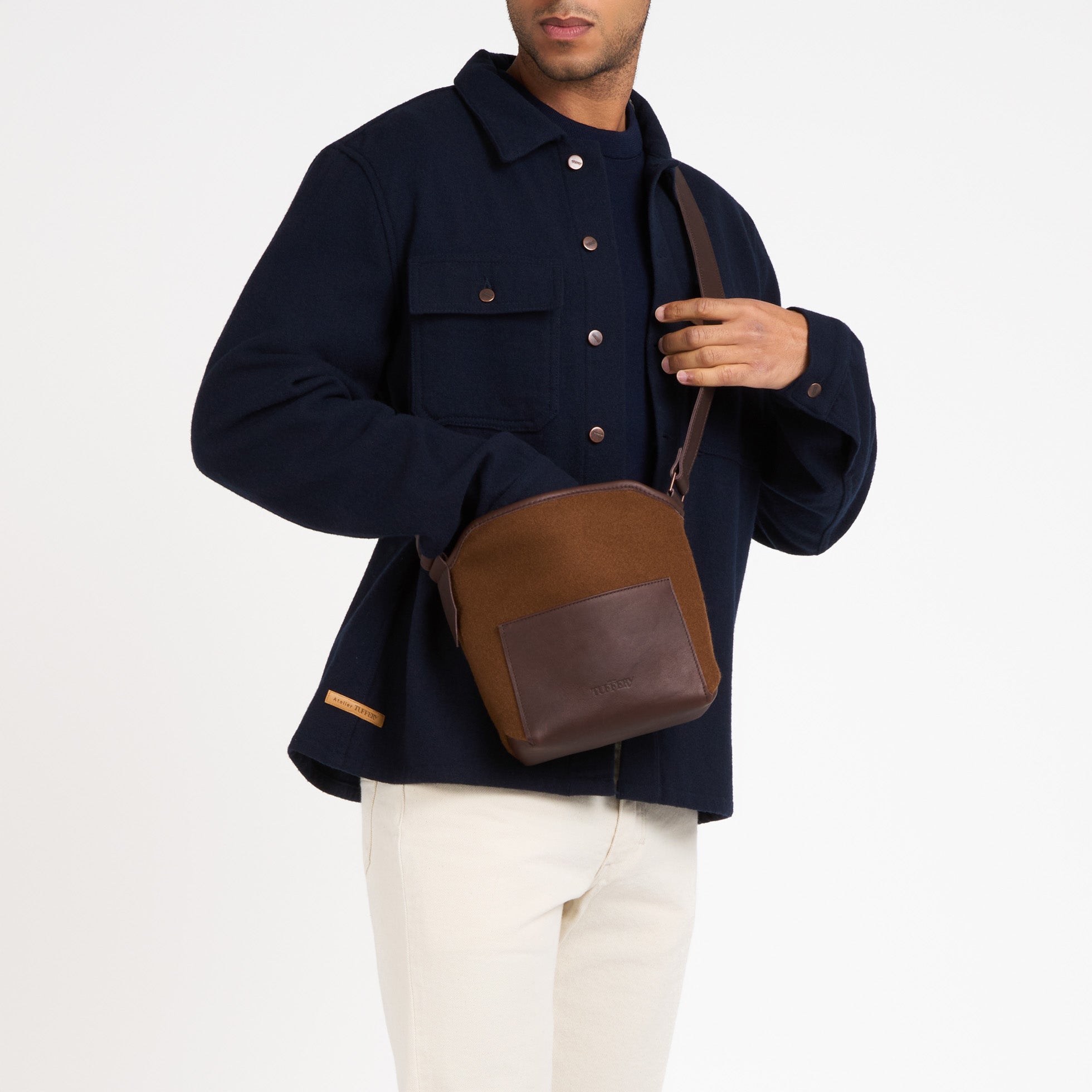 atelier-tuffery-sac-bandouli-re-cuir-et-laine-fran-aise-chocolat image 5
