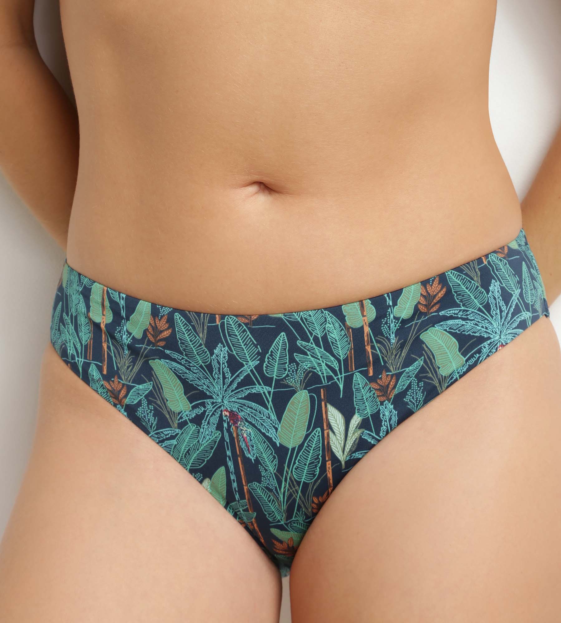 dim-swimwear-tropical-bas-de-maillot-culotte-bleu-motif-tropical image 6