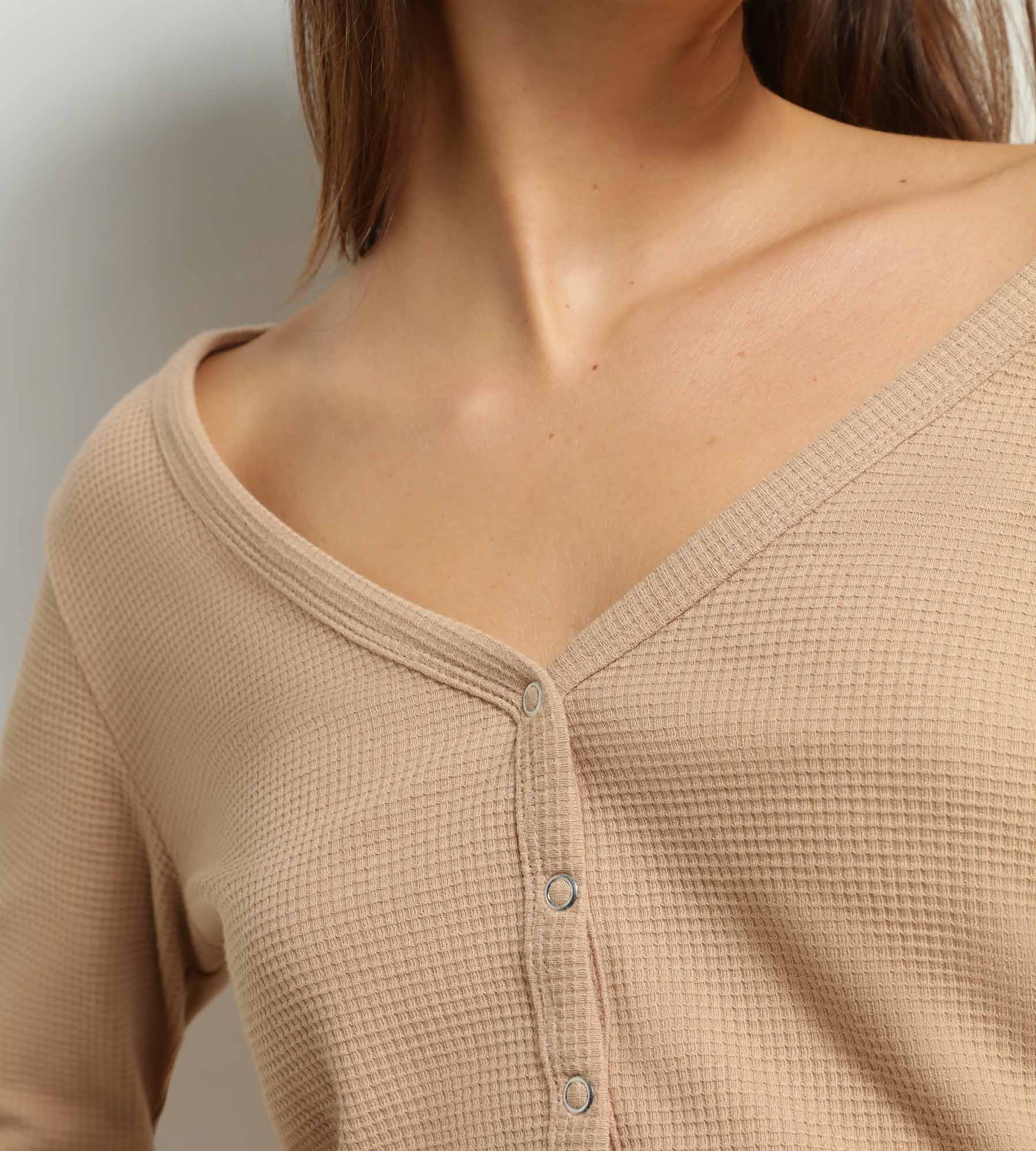 dim-cosy-time-ensemble-pyjama-femme-col-v-jersey-marron-taupe image 3