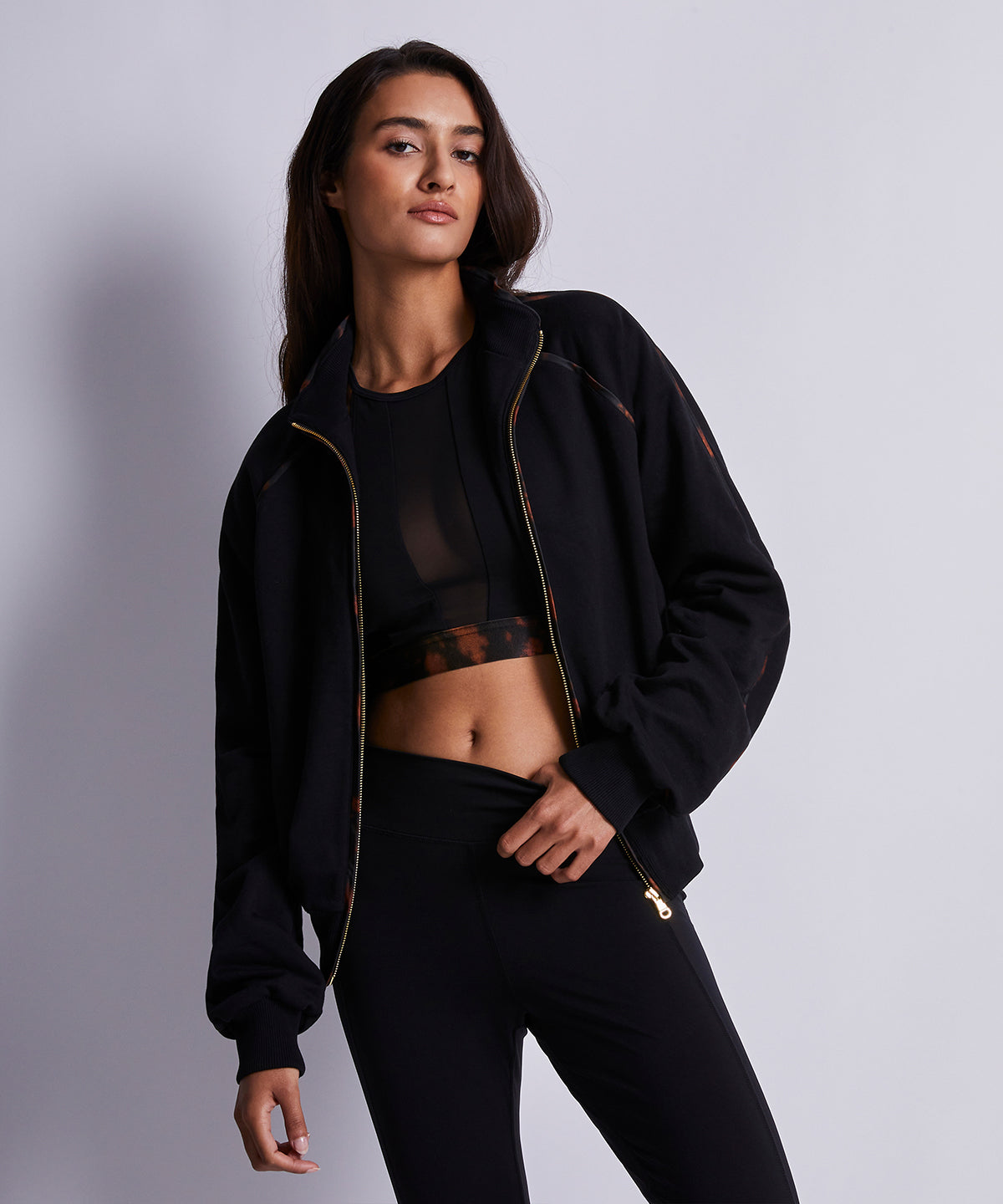 aubade-hot-motion-gilet-zipp-noir-aubade-x-luz image 5