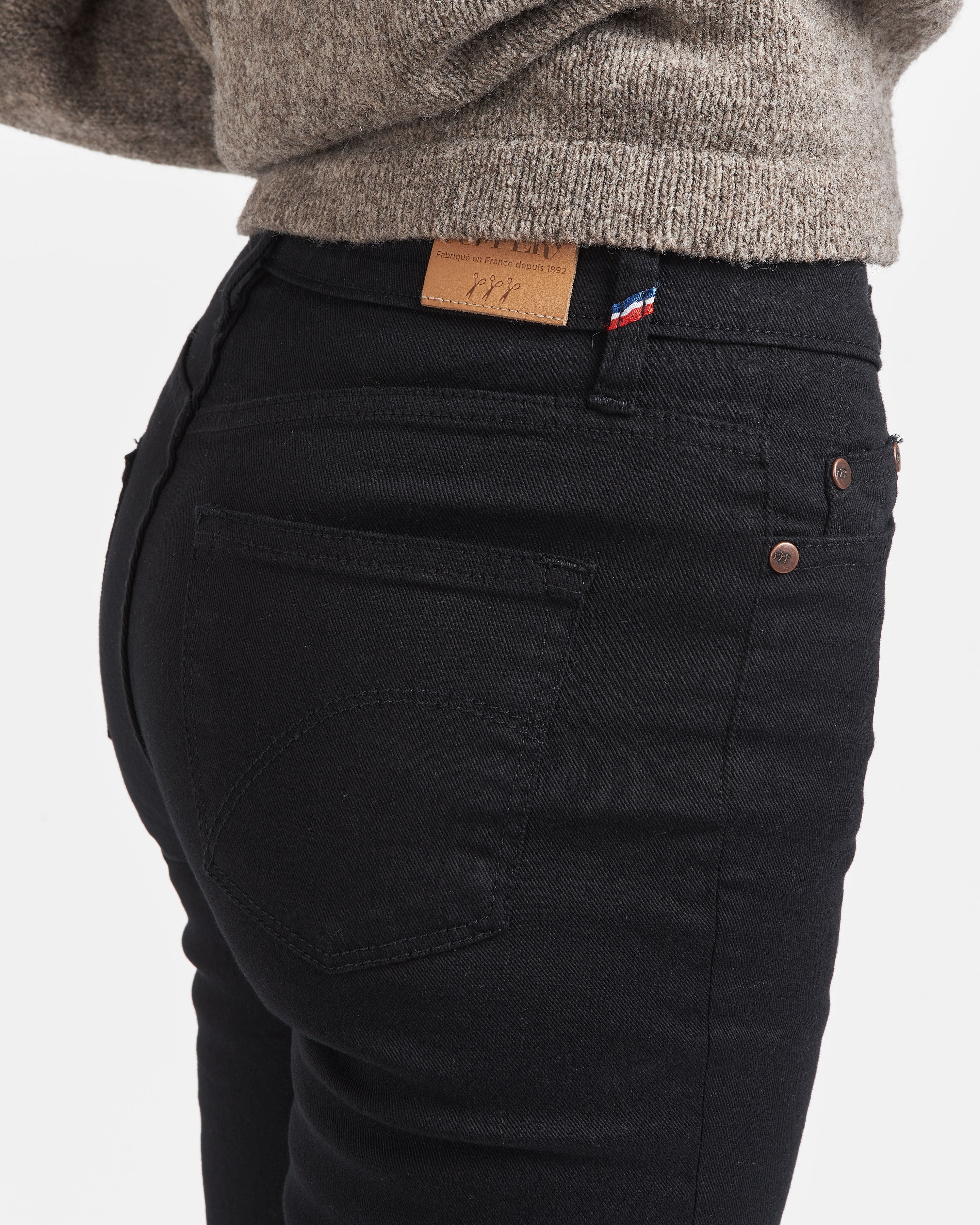 atelier-tuffery-jean-femme-slim-taille-haute-noir-marianne image 5