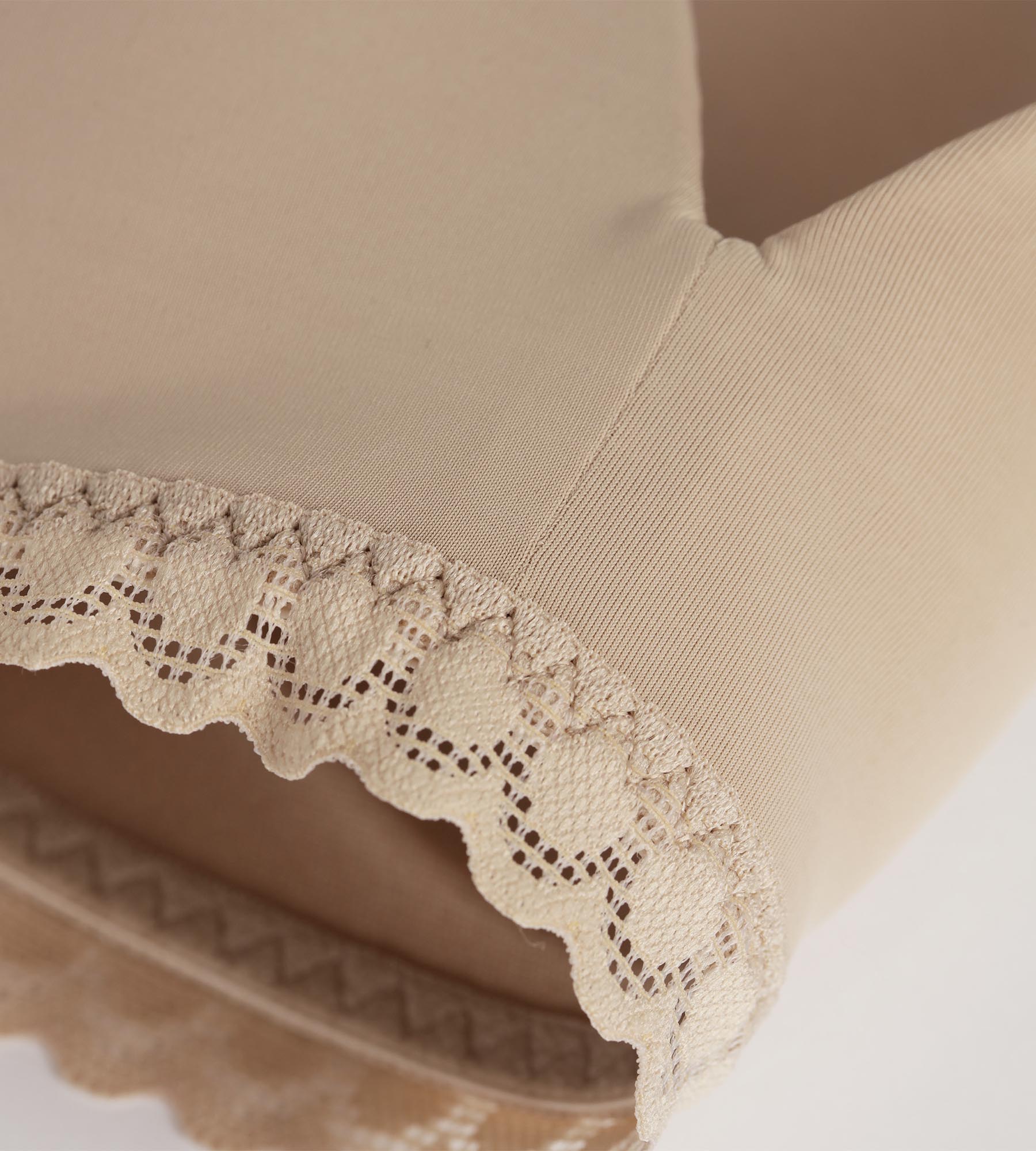 dim-daily-soutien-gorge-fille-sans-armature-microfibre-dentelle-nude image 3