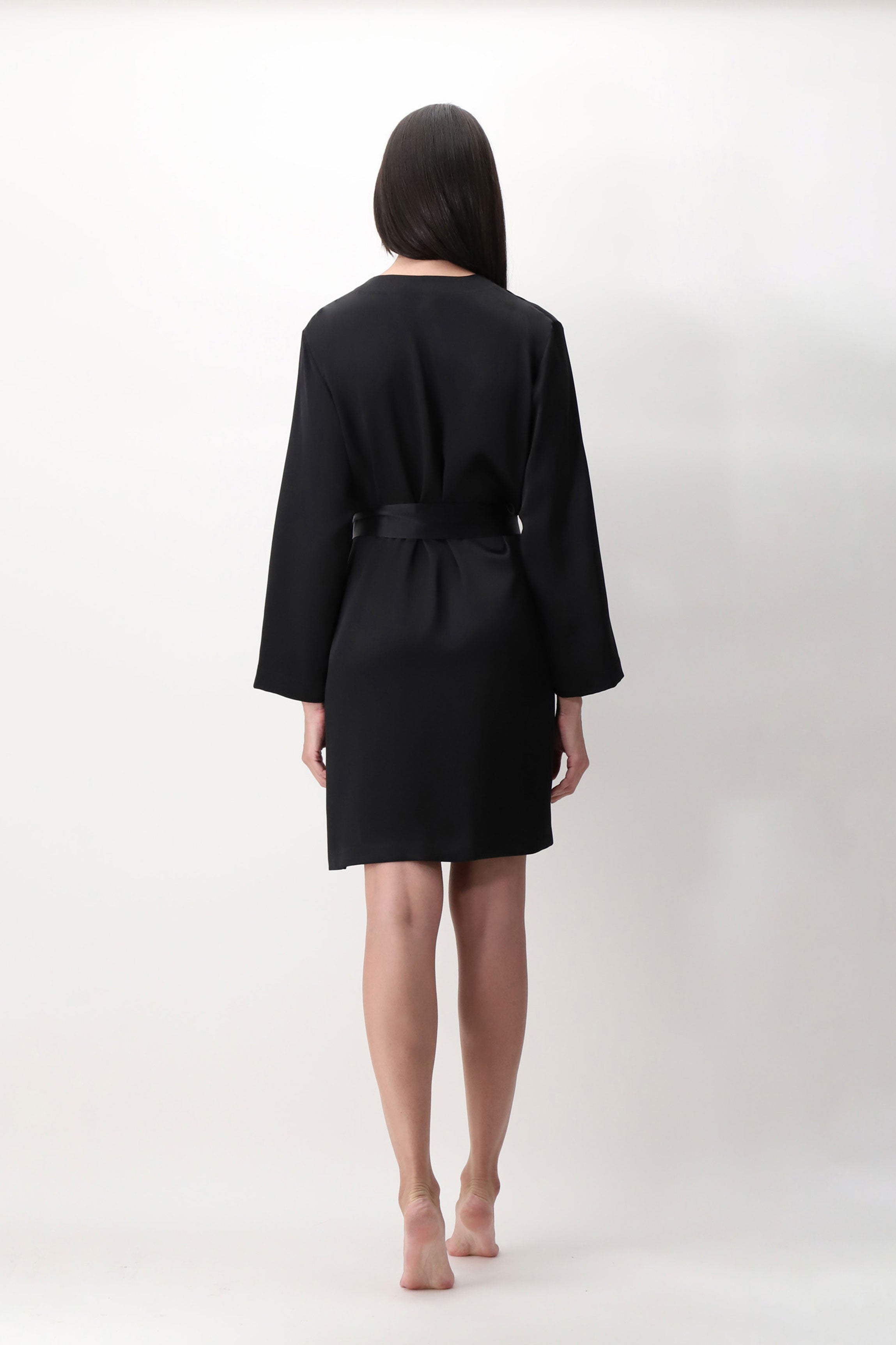 cadolle-peignoir-soie-noire-homewear-eloise image 4