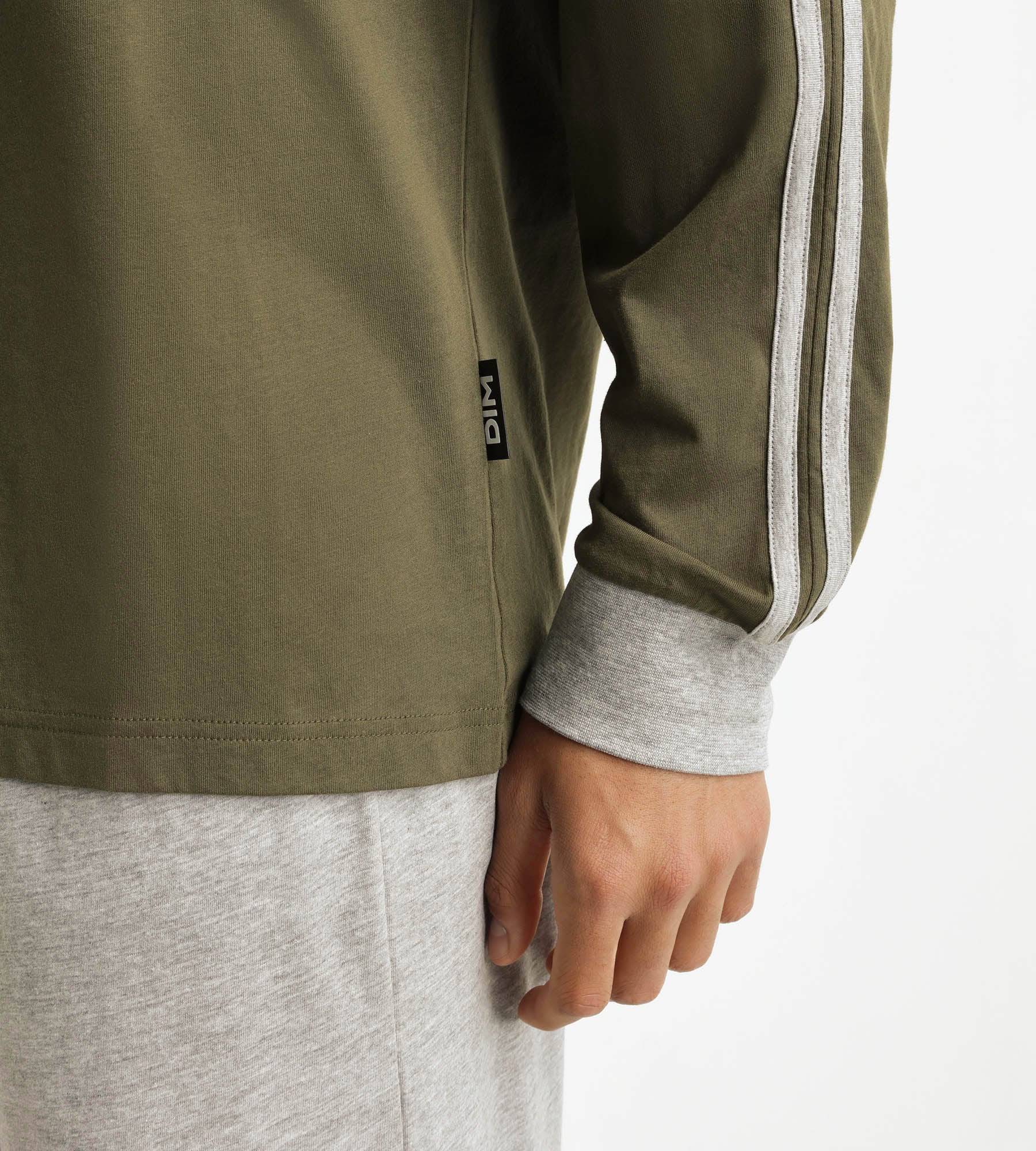 dim-jersey-ensemble-pyjama-pantalon-homme-militaire-kaki-gris image 3