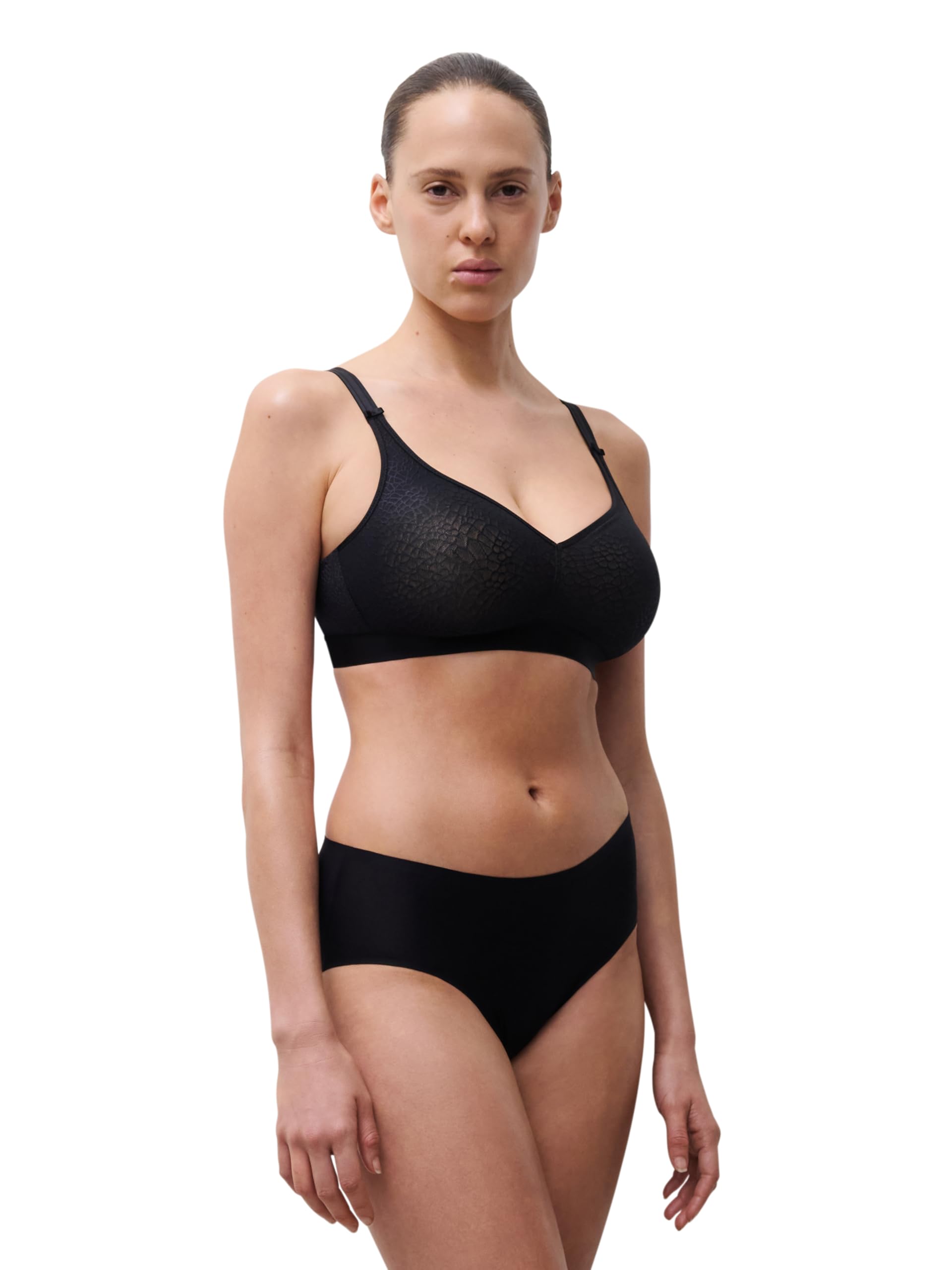 chantelle-c-magnifique-soutien-gorge-sans-armature-maintien-invisible image 2