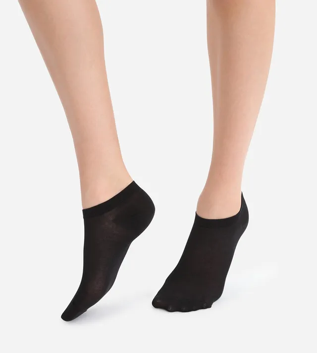 dim-lot-de-2-socquettes-invisibles-light-coton-noires-femme image 1