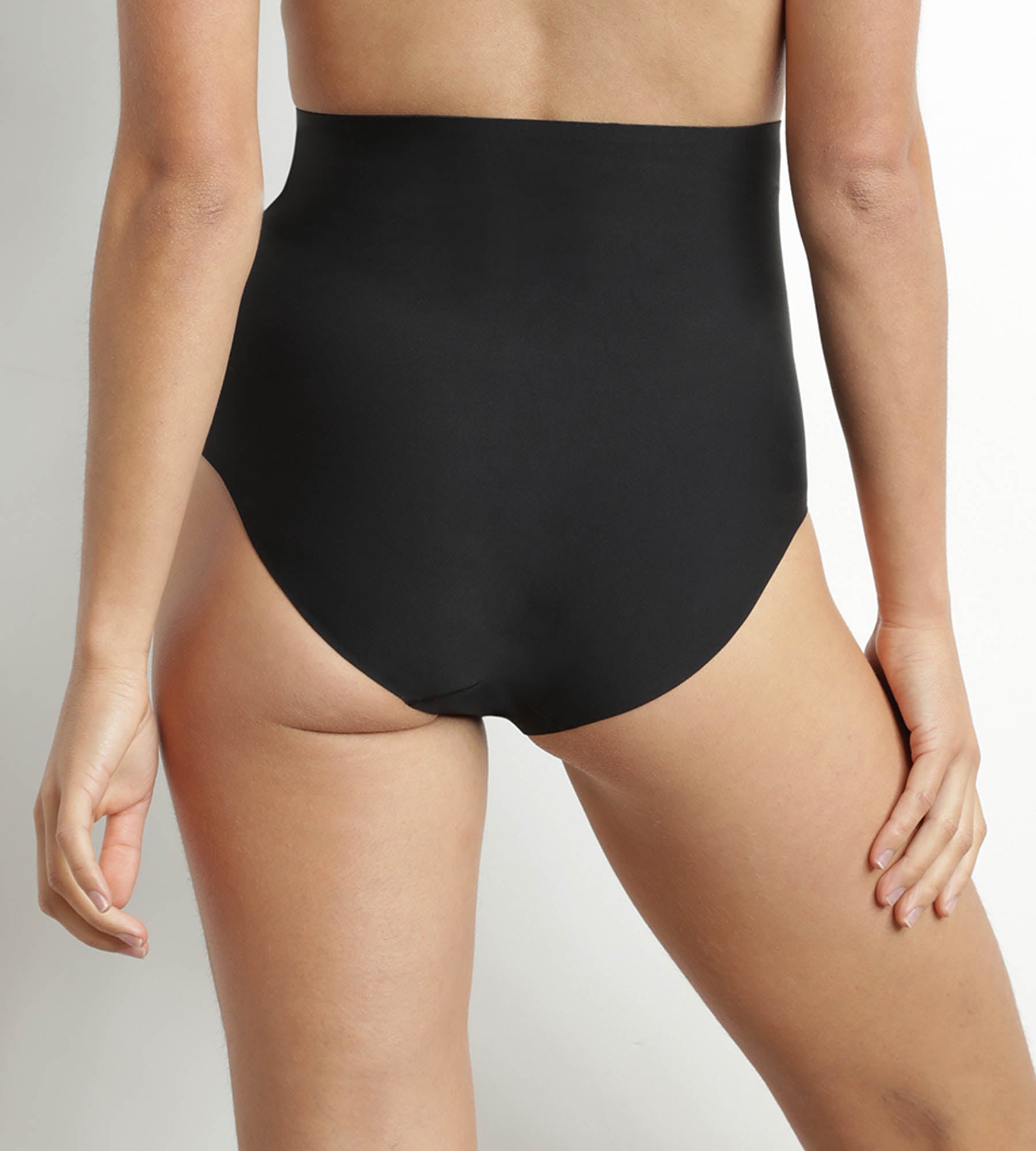 dim-silhouette-invisible-culotte-sculptante-taille-haute-sans-couture-noir image 2
