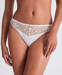 aubade-secret-memories-string-ivory image 2