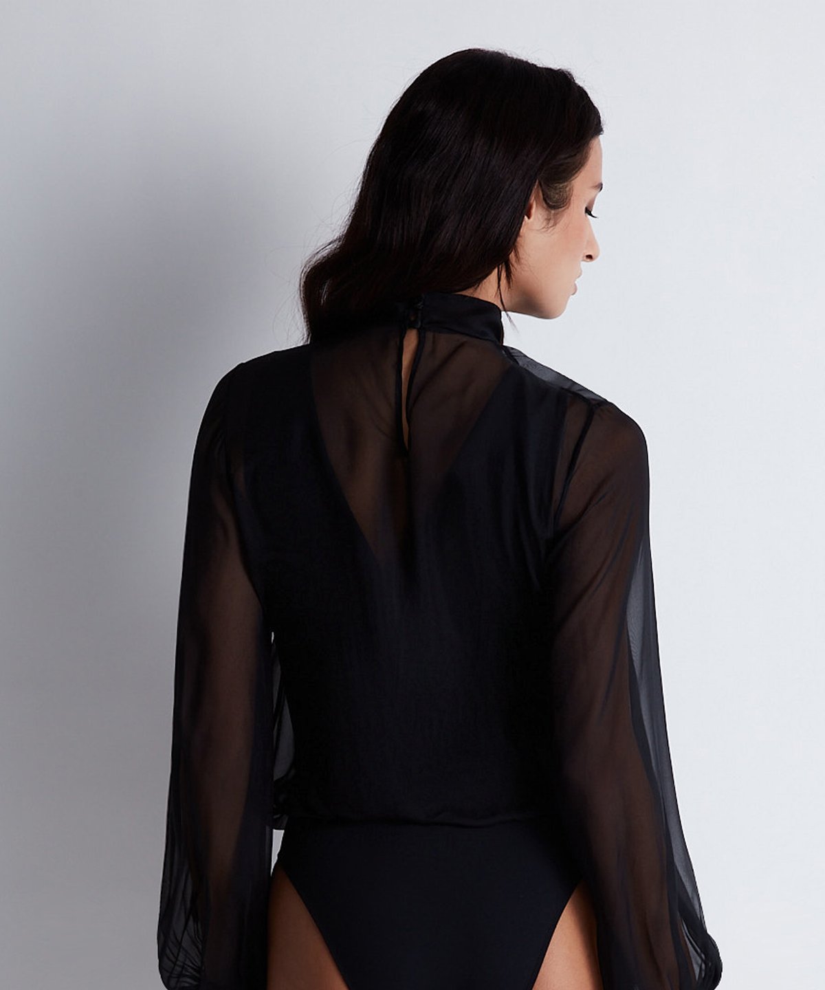 les-bodys-by-aubade-body-manches-longues-en-mousseline-de-soie-noir image 7