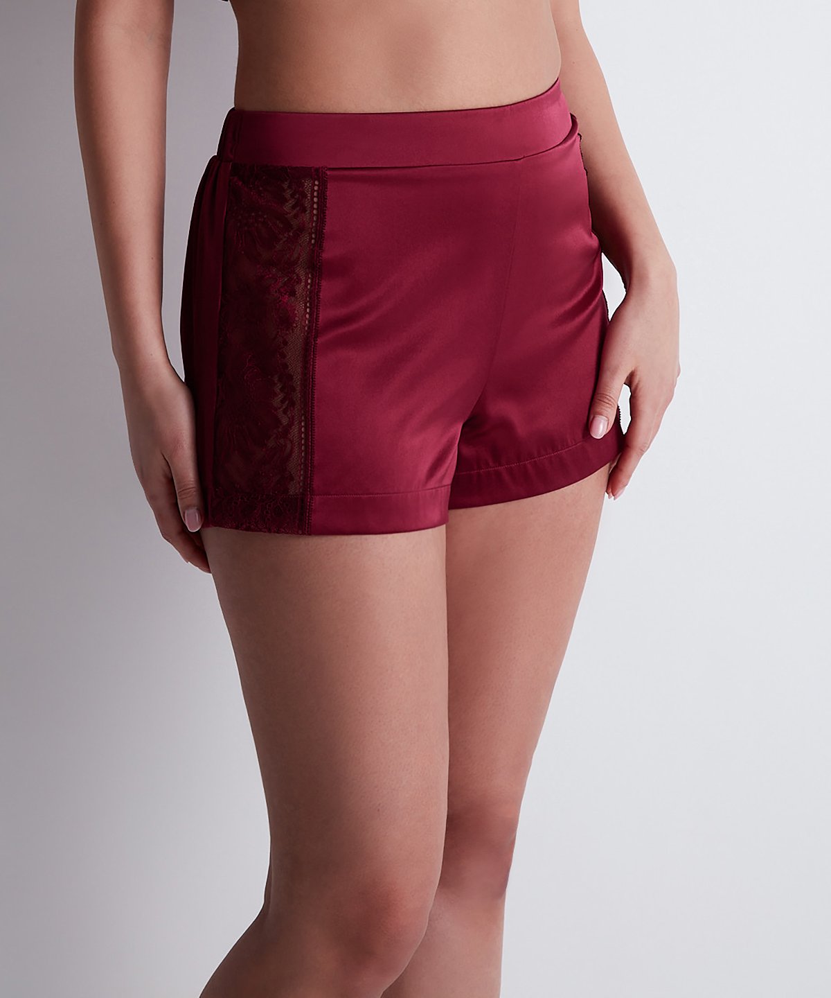 aubade-midnight-whisper-shorty-rouge-crimson-red image 2
