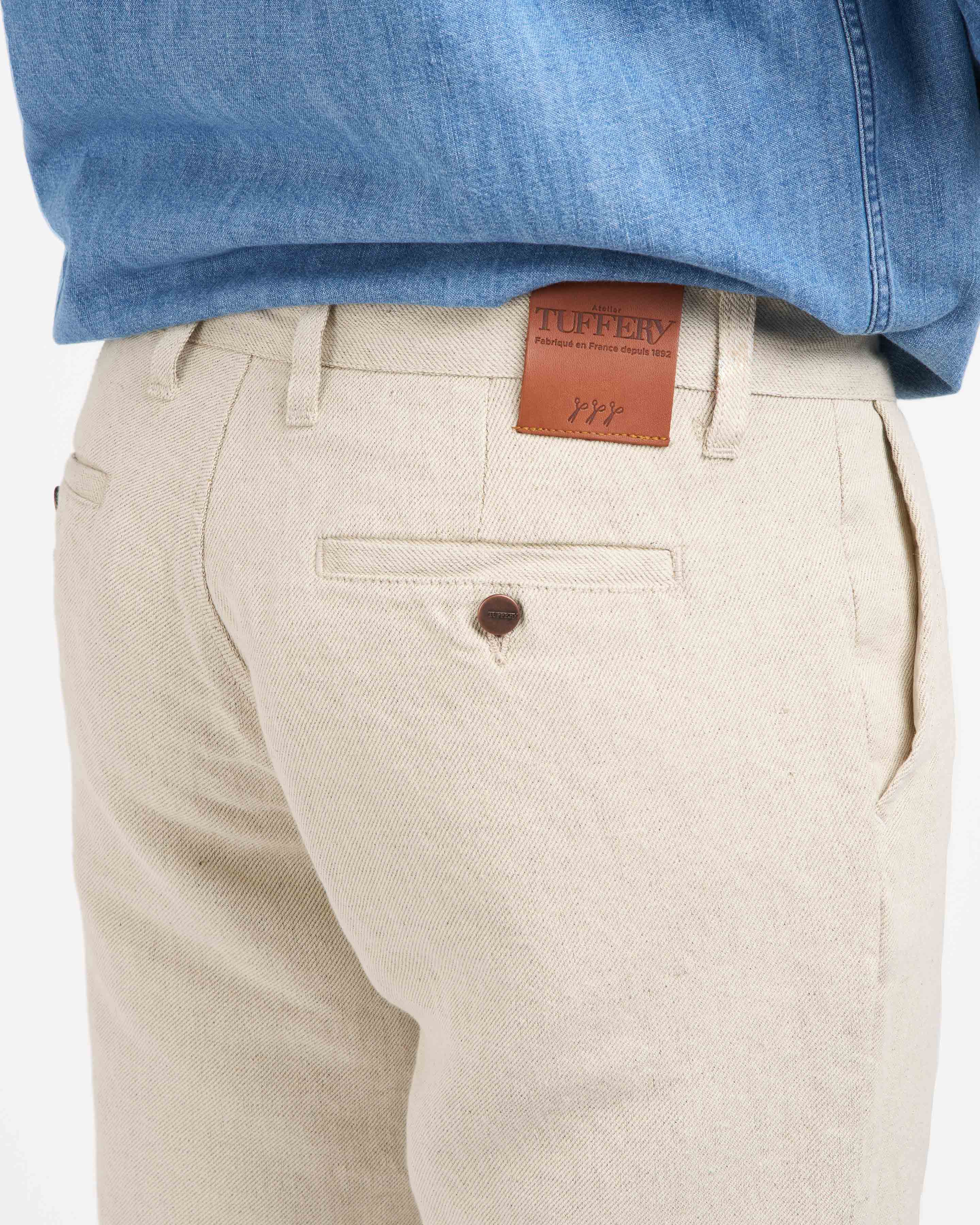 atelier-tuffery-ernest-chino-homme-chanvre-naturel image 5