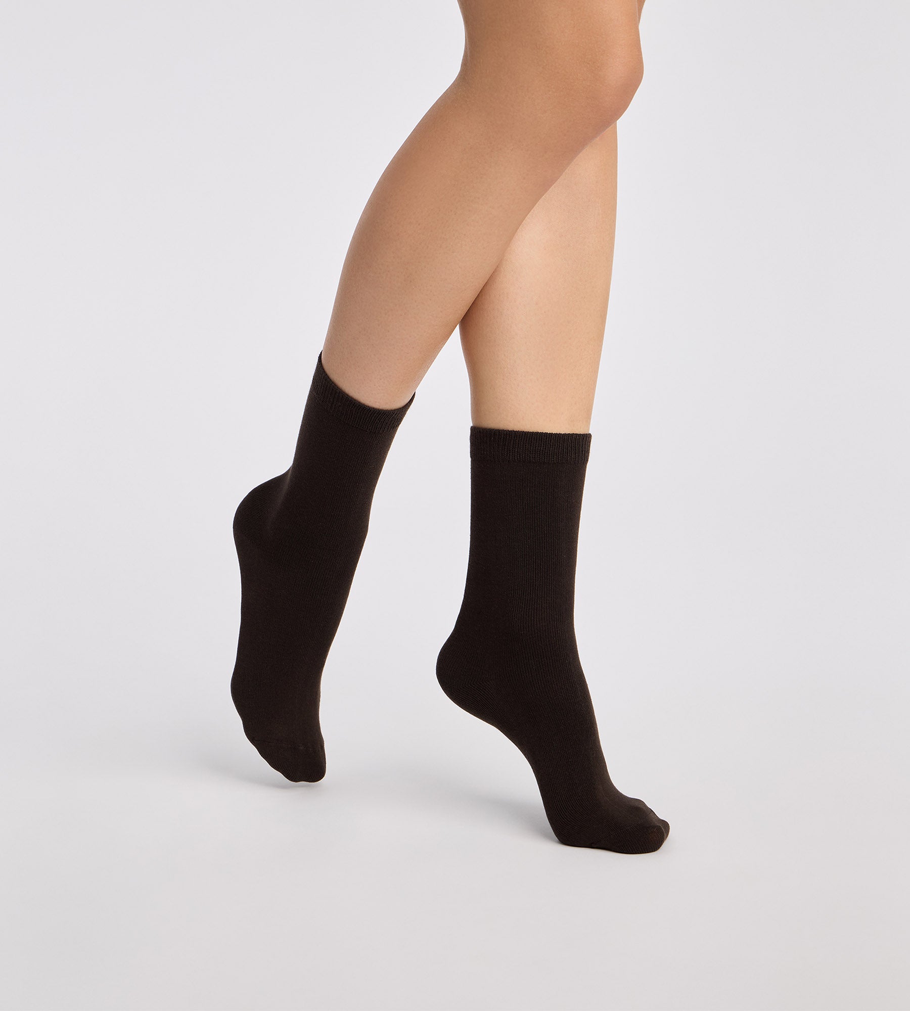 lot-de-2-chaussettes-femme-dim-thermo-coton-chocolat-taupe image 5