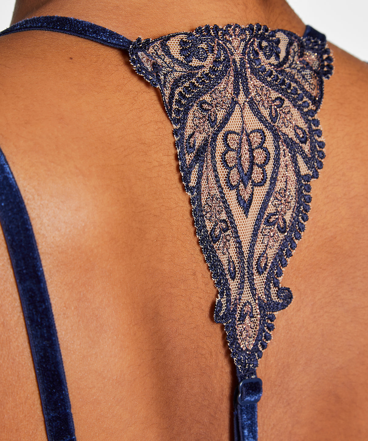 aubade-coeurs-enlac-s-soutien-gorge-triangle-avec-armatures-nightfall image 6