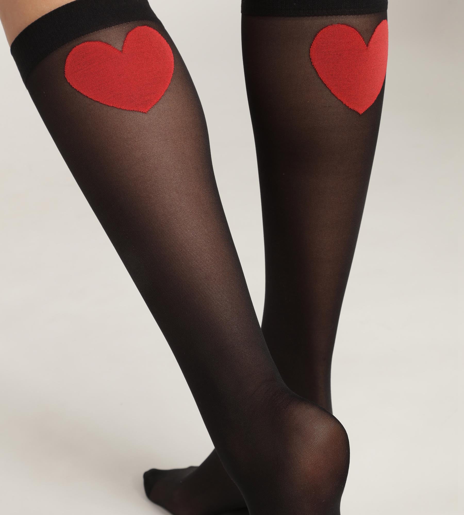 mi-bas-femme-dim-style-voile-noir-motif-coeur-rouge image 3