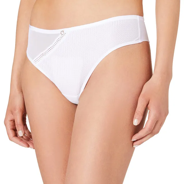 chantelle-chic-essential-tanga-femme-broderie image 1